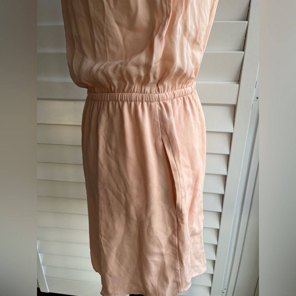 ARITZIA BABATON 100% SILK LIGHT PEACH DRESS Size XS EUC - Picture 6 of 8